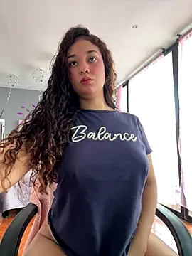 lana rousse01 online show from October 28, 2025, 1:58 pm