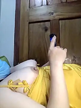 Snapshot of BigPussy178 chatting on September 27, 2025, 12:54 pm BigPussy178 online show from September 27, 2025, 12:54 pm