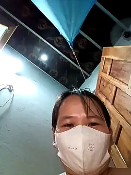 Snapshot of BigPussy178 chatting on October 29, 2025, 2:41 pm BigPussy178 online show from October 29, 2025, 2:41 pm