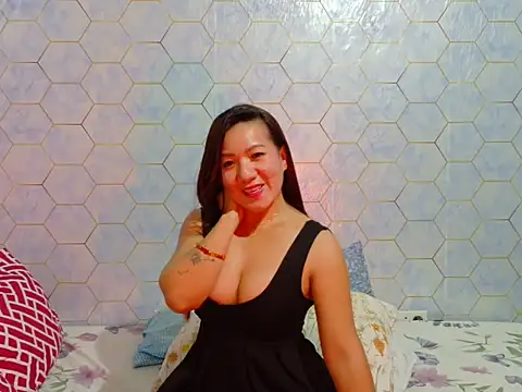 Snapshot of cherrymoves chatting on February 14, 2026, 1:13 am cherrymoves online show from February 14, 2026, 1:13 am