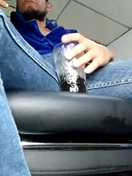 Bosssweet22cm online show from December 15, 2025, 4:00 pm