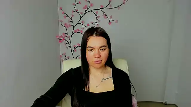 Lola Saymyname online show from March 29, 2026, 11:10 am