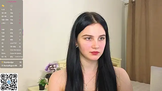 EnricaElis online show from November 27, 2025, 8:11 pm