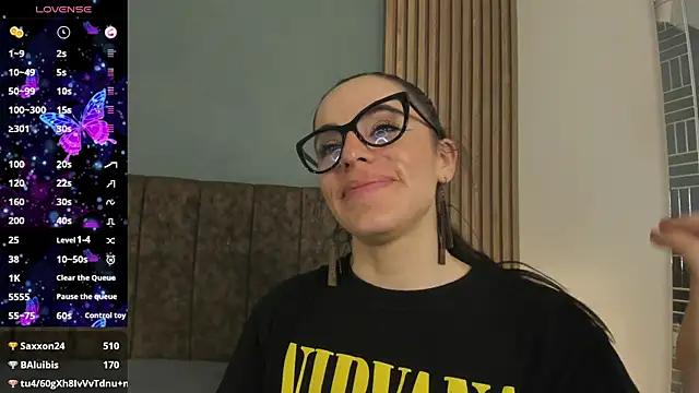 IsisNoir online show from April 9, 2026, 1:05 am