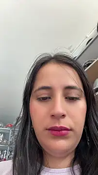 Snapshot of GiaDuque chatting on May 27, 2026, 1:19 pm GiaDuque online show from May 27, 2026, 1:19 pm