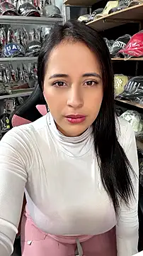Snapshot of GiaDuque chatting on July 9, 2026, 1:26 pm GiaDuque online show from July 9, 2026, 1:26 pm