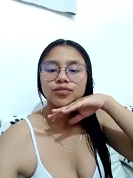 SofieLove 01 online show from March 25, 2026, 7:42 pm