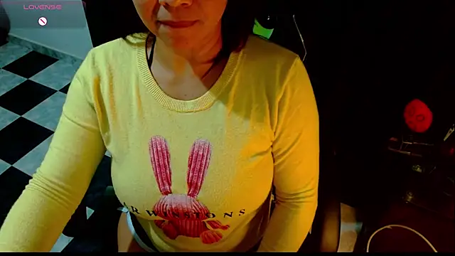 Snapshot of hiilarybrown chatting on July 30, 2026, 2:10 am hiilarybrown online show from July 30, 2026, 2:10 am