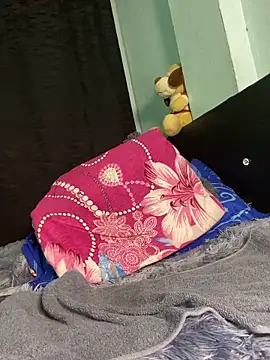 Snapshot of EVAH_LEE_ chatting on April 9, 2026, 6:19 am EVAH LEE online show from April 9, 2026, 6:19 am