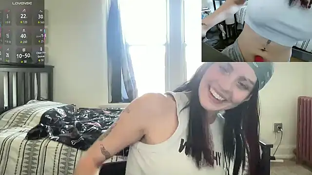 Snapshot of VanessaVipera chatting on September 26, 2025, 9:52 pm VanessaVipera online show from September 26, 2025, 9:52 pm