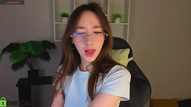 Miche1le Allenne online show from February 26, 2026, 1:04 am