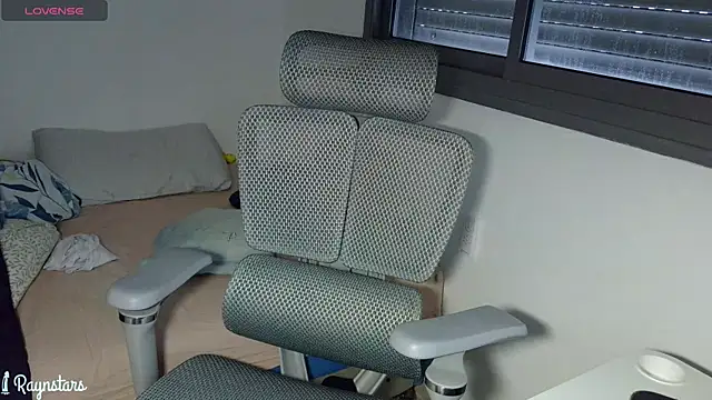 Snapshot of raynstars chatting on March 21, 2026, 1:37 pm raynstars online show from March 21, 2026, 1:37 pm