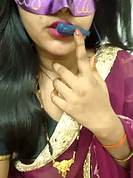 BEAUTY QUE online show from October 23, 2025, 4:06 pm