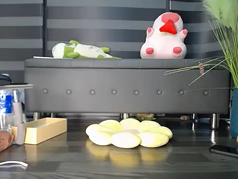 Snapshot of NANA_199k chatting on October 6, 2025, 9:51 am NANA 199k online show from October 6, 2025, 9:51 am