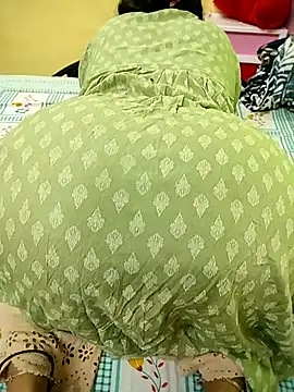 Snapshot of hotti-rashmi chatting on November 1, 2025, 8:49 am hotti-rashmi online show from November 1, 2025, 8:49 am