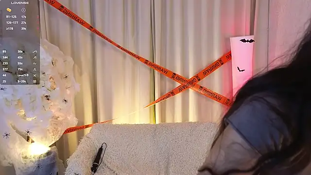 Janet Jee online show from November 1, 2025, 11:34 am