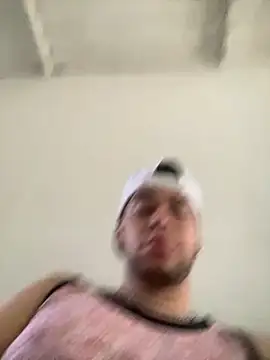 enzo vittale03  online show from September 25, 2025, 11:14 am