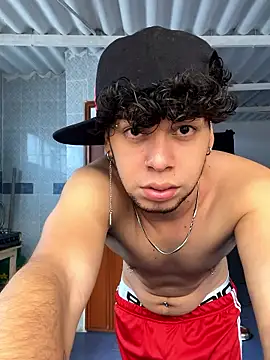 enzo vittale03  online show from January 11, 2026, 6:57 pm