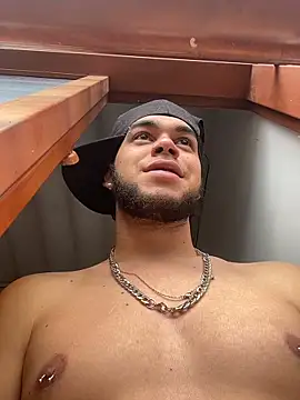 enzo vittale03  online show from March 1, 2026, 8:55 pm