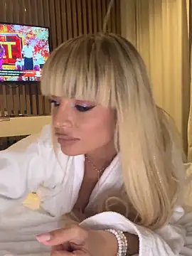 Snapshot of BOO_D chatting on October 4, 2025, 9:13 pm BOO D online show from October 4, 2025, 9:13 pm