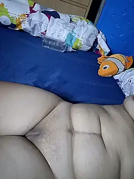 Snapshot of SweetASS6969 chatting on November 17, 2025, 1:33 am SweetASS6969 online show from November 17, 2025, 1:33 am