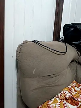 Snapshot of cicinha3657 chatting on May 16, 2026, 5:37 am cicinha3657 online show from May 16, 2026, 5:37 am