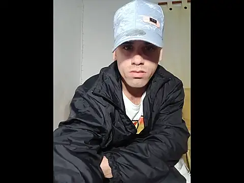 alex-golden online show from December 22, 2025, 2:08 am