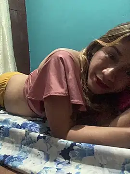 pretty TRANSjona online show from April 29, 2026, 9:10 pm