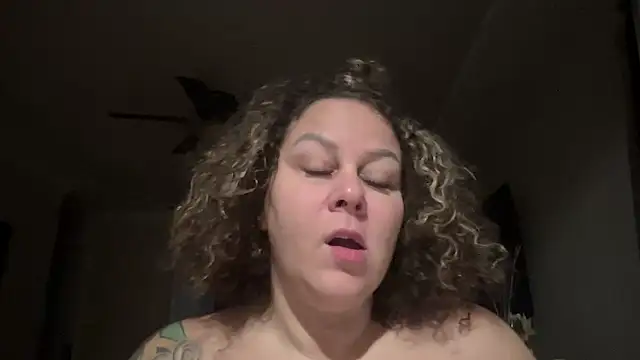 number1slut online show from November 21, 2025, 12:48 pm