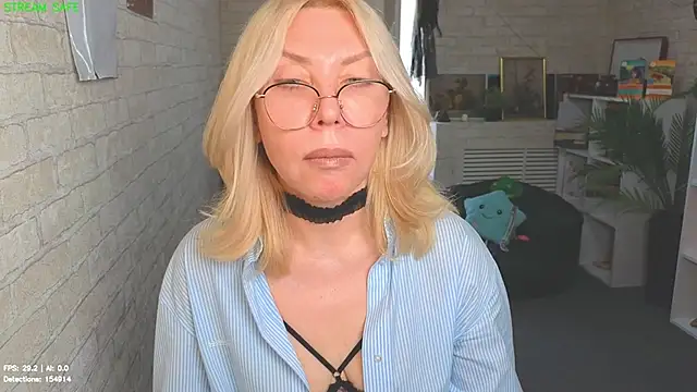 Wendy Waves online show from July 9, 2026, 12:53 pm
