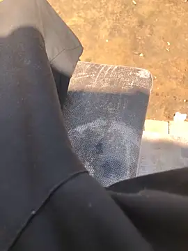 cuminsidebby online show from November 21, 2025, 8:02 am