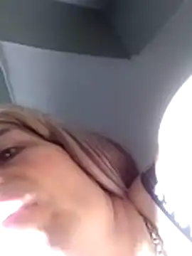 Snapshot of kaylikinky chatting on December 14, 2025, 9:19 pm kaylikinky online show from December 14, 2025, 9:19 pm