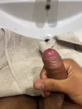 youyou933 online show from October 26, 2025, 8:20 am