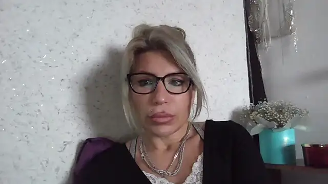 fox red lady7 online show from January 15, 2026, 10:53 am