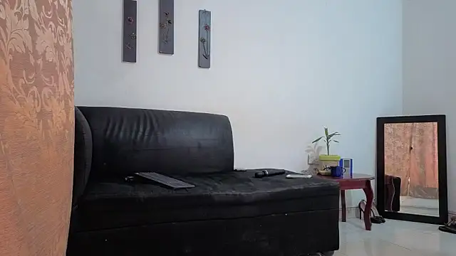 Snapshot of Kloewolf chatting on November 5, 2025, 3:01 pm Kloewolf online show from November 5, 2025, 3:01 pm