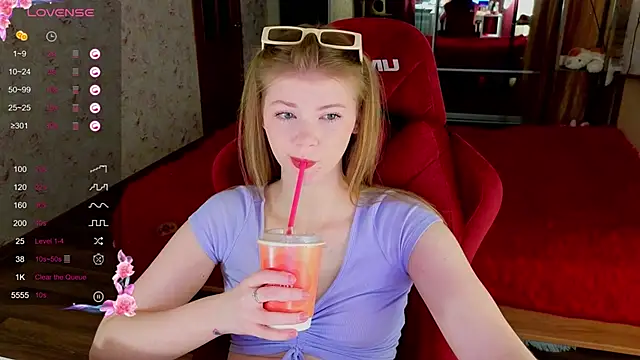 Jenny Skinner20 online show from April 21, 2026, 7:17 pm