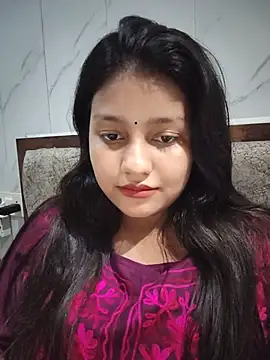 Dipali143143 online show from July 25, 2026, 8:28 pm
