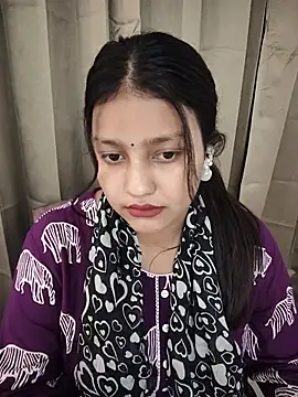 Dipali143143 online show from July 28, 2026, 4:50 pm