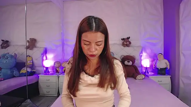 Cherrylionn online show from September 11, 2025, 11:32 am