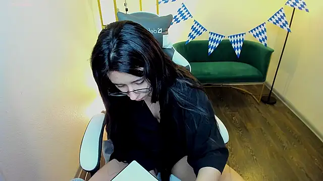 Snapshot of meomeee chatting on September 16, 2025, 4:30 pm meomeee online show from September 16, 2025, 4:30 pm