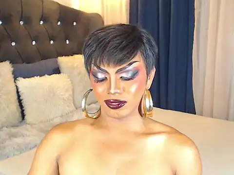 Snapshot of SmokingDomDiva chatting on October 28, 2025, 5:33 am SmokingDomDiva online show from October 28, 2025, 5:33 am