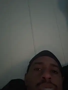 Snapshot of tyrek5051 chatting on October 16, 2025, 4:52 pm tyrek5051 online show from October 16, 2025, 4:52 pm