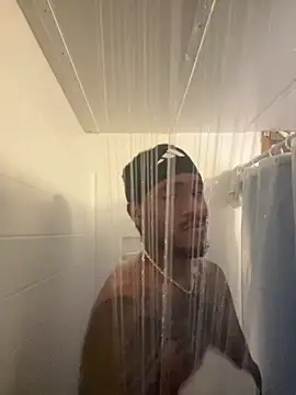 Snapshot of tyrek5051 chatting on October 28, 2025, 2:09 pm tyrek5051 online show from October 28, 2025, 2:09 pm