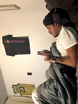 Snapshot of tyrek5051 chatting on November 3, 2025, 4:19 pm tyrek5051 online show from November 3, 2025, 4:19 pm