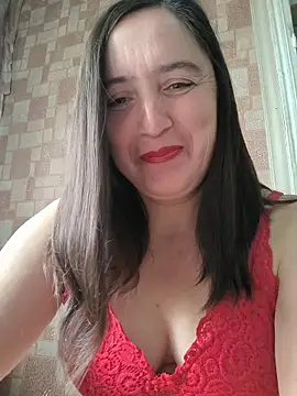 Snapshot of EvelinCutex chatting on November 4, 2025, 7:18 am EvelinCutex online show from November 4, 2025, 7:18 am