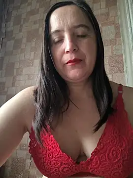 Snapshot of EvelinCutex chatting on November 7, 2025, 6:24 am EvelinCutex online show from November 7, 2025, 6:24 am