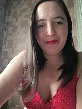 Snapshot of EvelinCutex chatting on November 9, 2025, 10:24 am EvelinCutex online show from November 9, 2025, 10:24 am