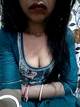 Paakhi-Singh online show from March 13, 2026, 11:33 pm