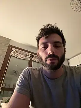 Simon-xx online show from April 19, 2026, 10:45 pm