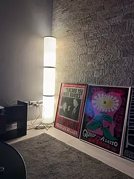 Simon-xx online show from April 25, 2026, 6:16 pm